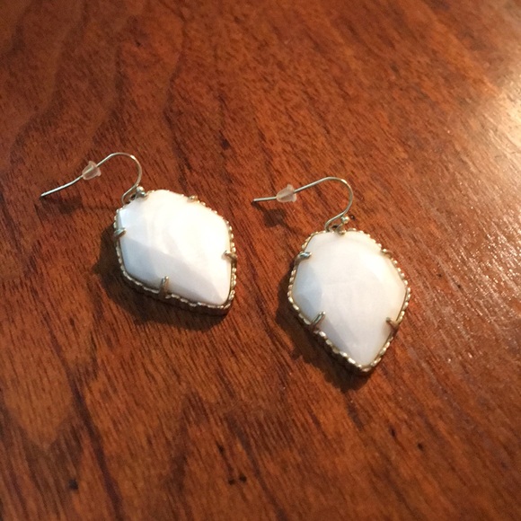 Corley gold earrings in White. - Picture 2 of 2